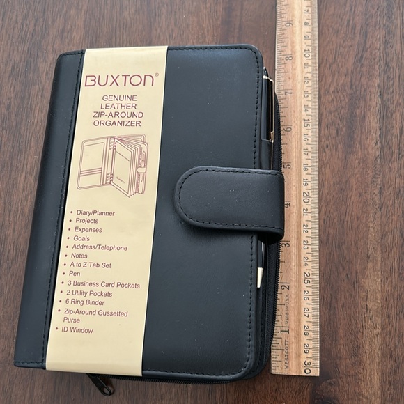 NWT Leather Zip - Around Organizer - Picture 11 of 16